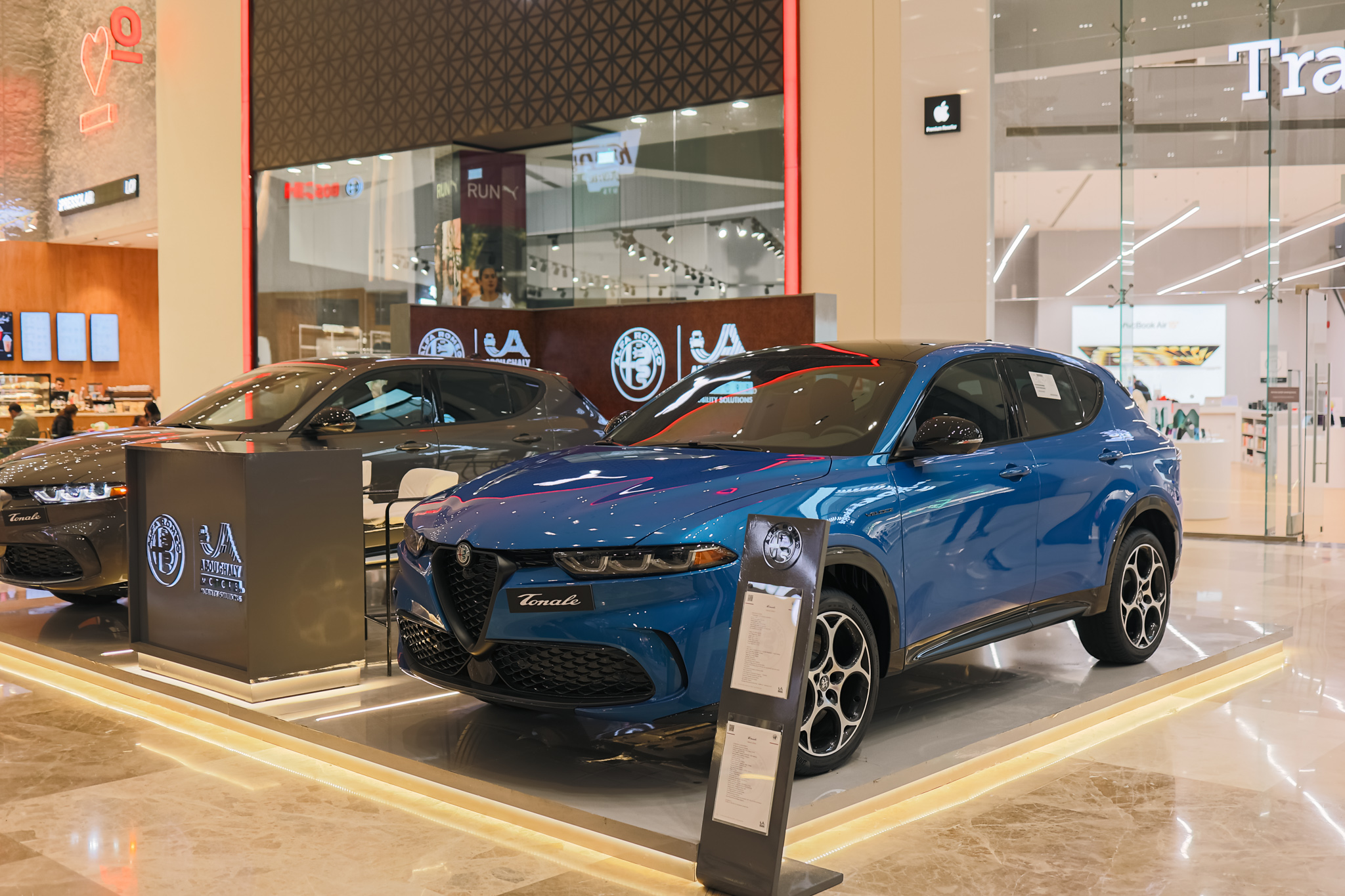 Automotive Image 16